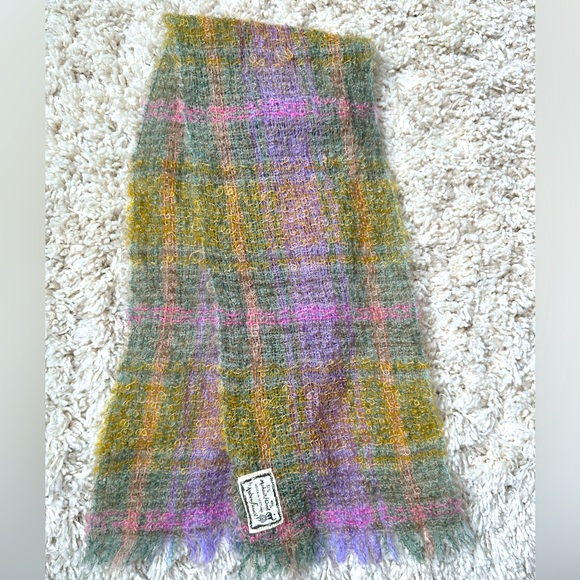 Andrew Stewart Mohair/Wool Woven In Scotland Scarf - Picture 1 of 5